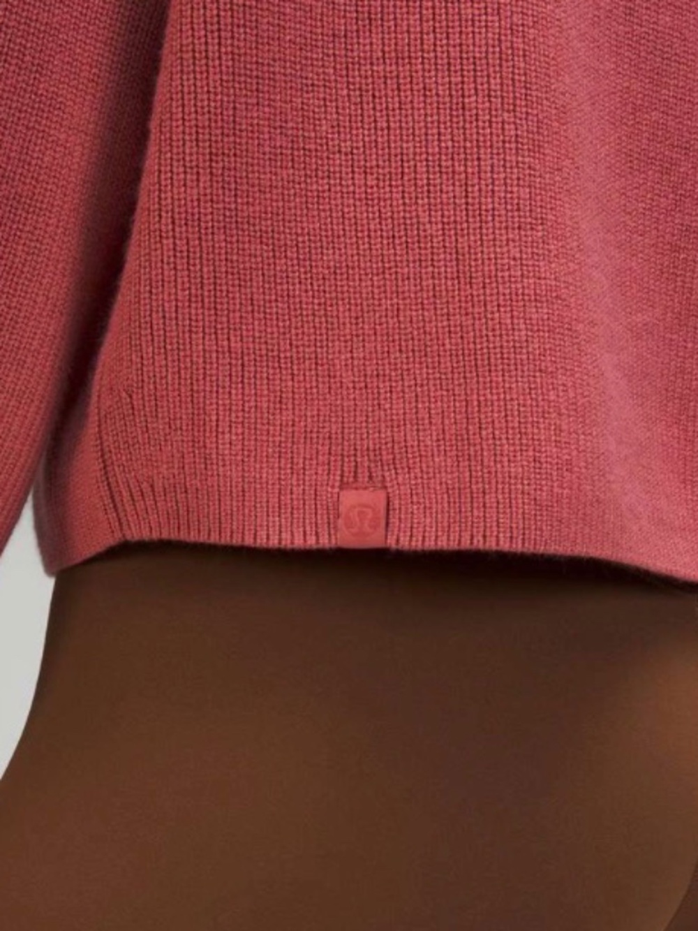 💐NWT💐 Lululemon Merino Wool-Blend Ribbed Turtleneck Brier Rose -size 4 - Picture 3 of 9